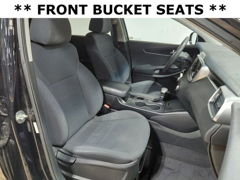 Used 2019 Kia Sorento L image 8