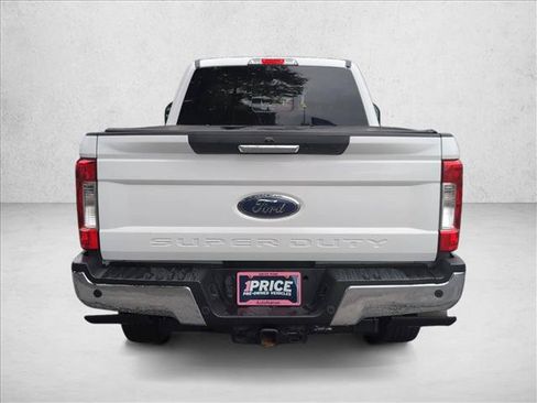 Used 2019 Ford F250 Lariat w/ Lariat Value Package AWD/4WD image 6
