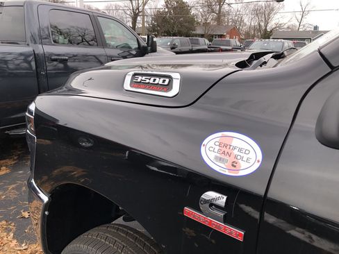 New 2026 RAM 3500 Tradesman w/ Chrome Appearance Group image 18