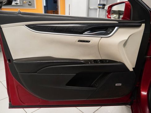 Used 2014 Cadillac XTS Platinum image 17