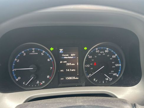 Used 2018 Toyota RAV4 LE w/ All Weather Liner Package AWD/4WD image 17