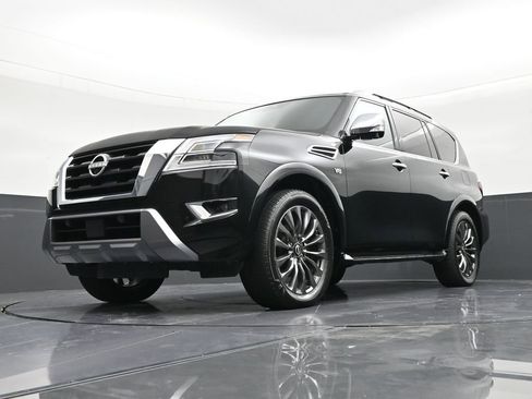 Used 2021 Nissan Armada Platinum w/ Captain's Chairs Package RWD image 20