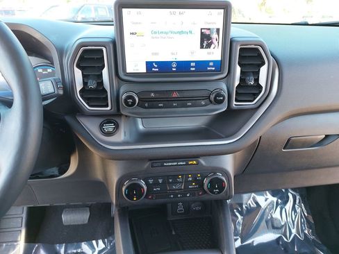Used 2023 Ford Bronco Sport Outer Banks w/ Tech Package AWD/4WD image 21
