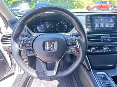 Used 2022 Honda Accord EX-L image 18