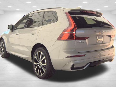 Used 2023 Volvo XC60 B5 Plus w/ Protection Package Premier image 8