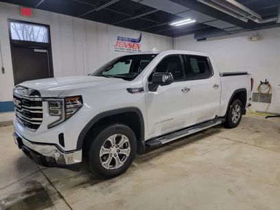 Used 2022 GMC Sierra 1500 SLT w/ Max Trailering Package