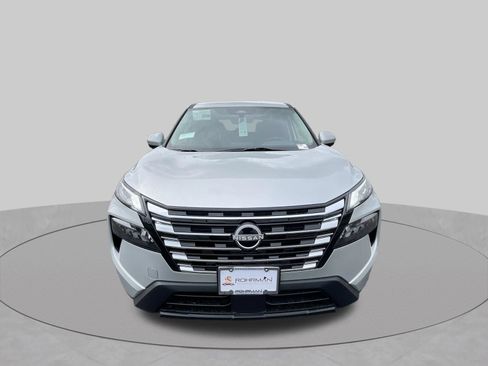 Used 2024 Nissan Rogue SV AWD/4WD image 27