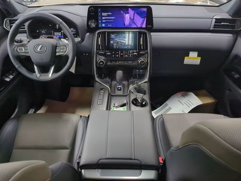 New 2025 Lexus LX 700h Overtrail image 20