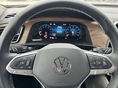 New 2025 Volkswagen Atlas SE AWD/4WD image 14