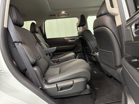 Certified 2025 INFINITI QX80 Pure image 37