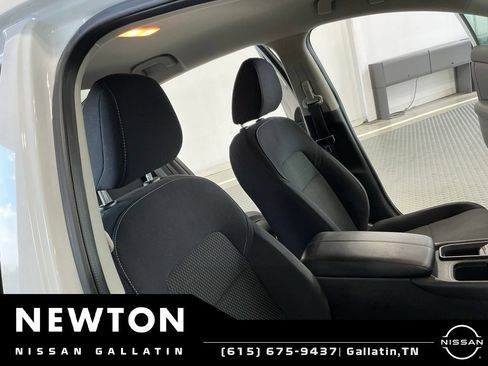 Used 2021 Nissan Sentra S FWD image 12