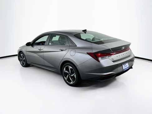 Used 2023 Hyundai Elantra SEL w/ Convenience Package FWD image 7