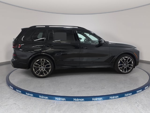 Certified 2025 BMW X7 xDrive40i w/ M Sport Package AWD/4WD image 4