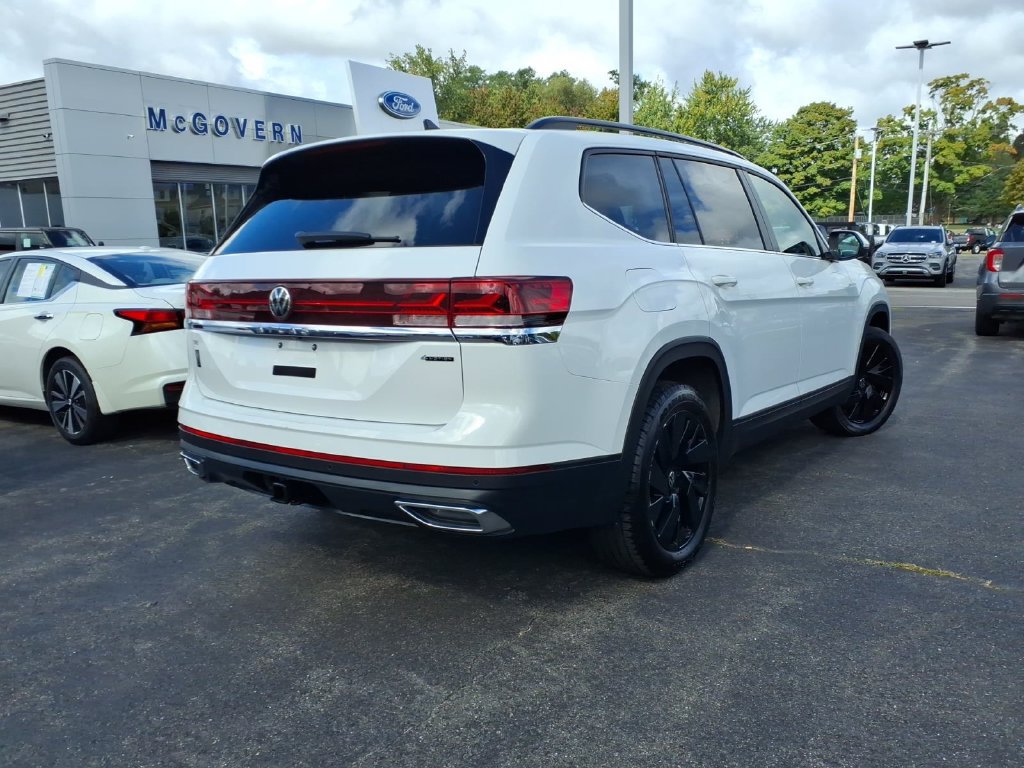Used 2024 Volkswagen Atlas SE AWD/4WD image 5