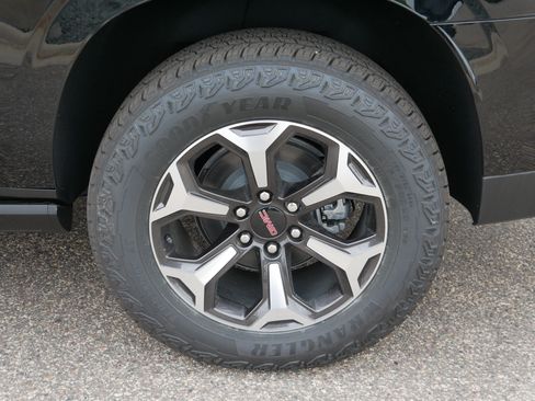 New 2026 GMC Yukon XL AT4 Ultimate AWD/4WD image 3