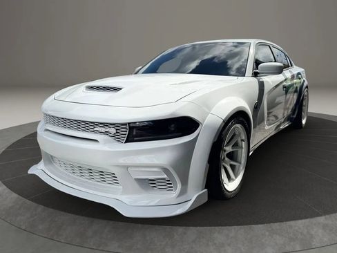 Used 2022 Dodge Charger SRT Hellcat RWD image 3