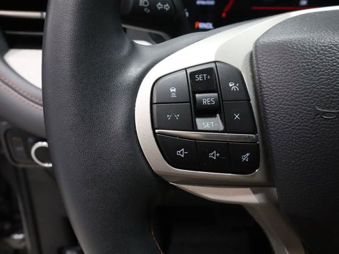 Certified 2025 Ford Explorer Active image 27