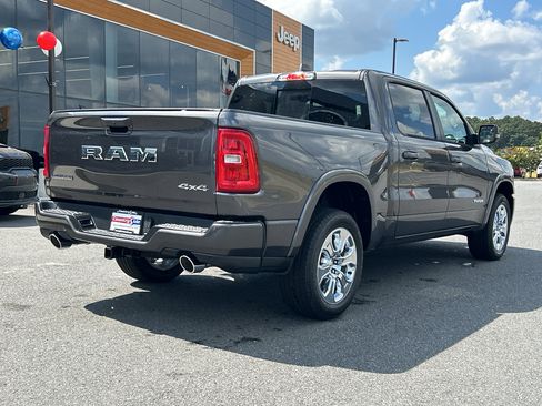 New 2026 RAM 1500 Big Horn AWD/4WD image 6