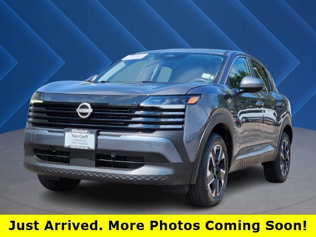 Used 2025 Nissan Kicks SV AWD/4WD image 1