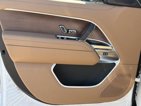 New 2026 Land Rover Range Rover SE image 22