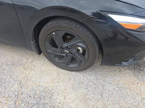 Used 2026 Hyundai Elantra SEL Sport Premium FWD image 14