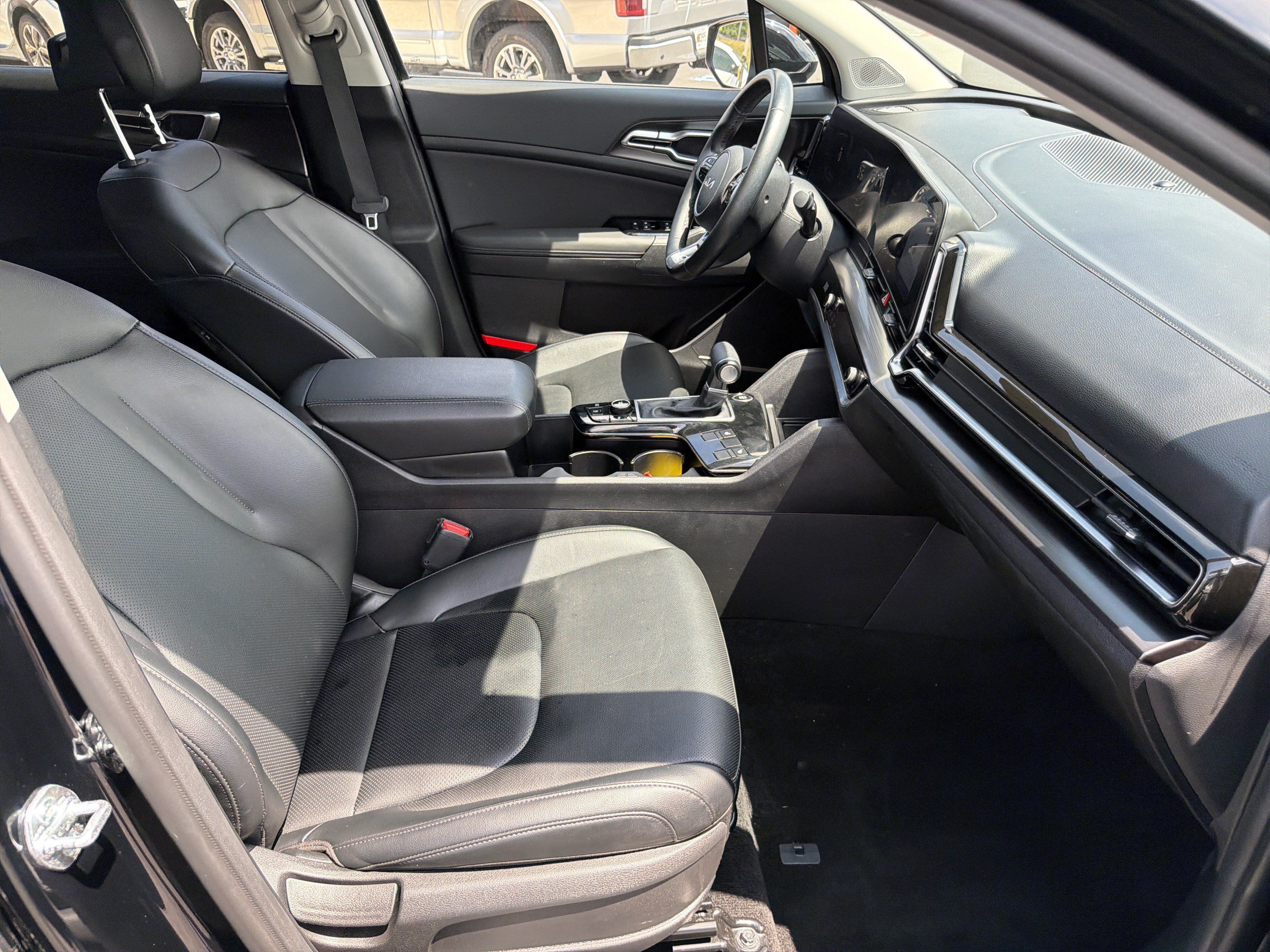 Certified 2024 Kia Sportage EX FWD image 13
