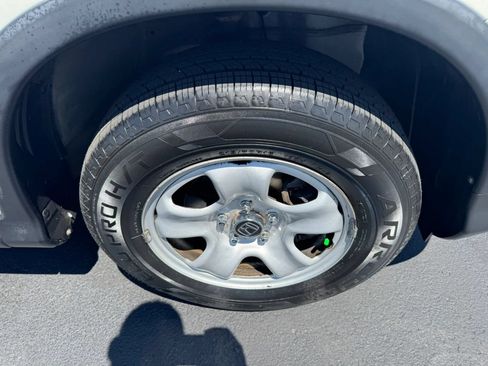 Used 2016 Honda CR-V LX image 19