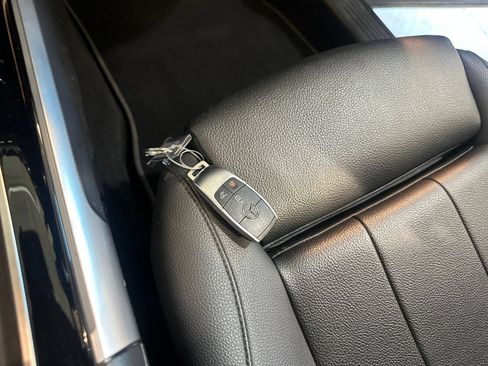 Used 2025 Mercedes-Benz GLB 250 image 22