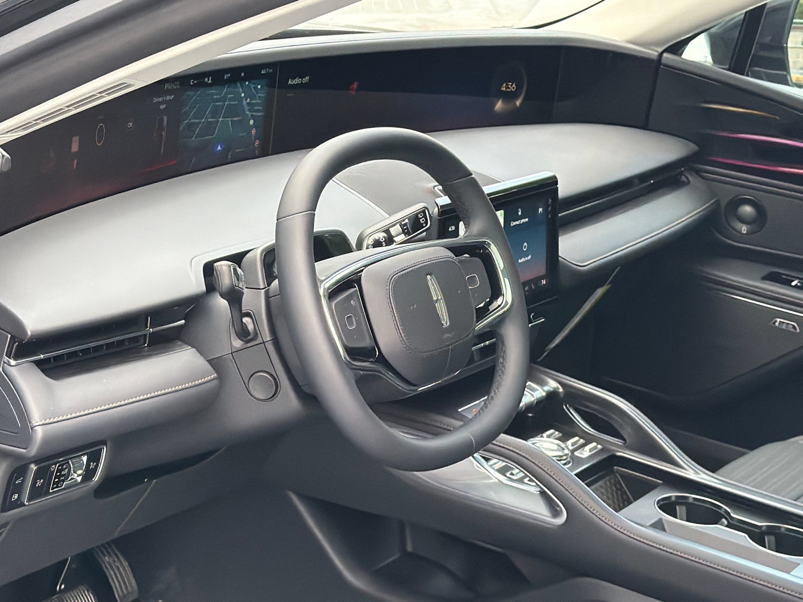 New 2026 Lincoln Nautilus Reserve AWD/4WD image 15