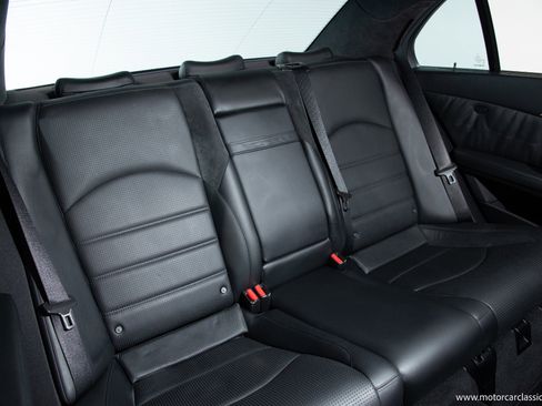Used 2009 Mercedes-Benz E 63 AMG Sedan image 38
