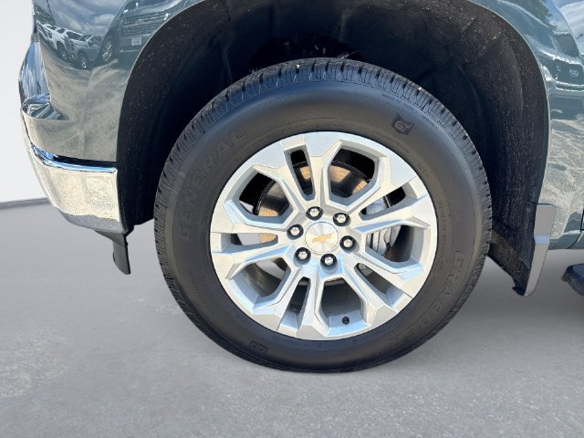 Used 2026 Chevrolet Silverado 1500 LTZ AWD/4WD image 10