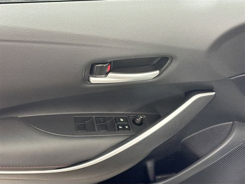 Certified 2025 Toyota Corolla SE image 15