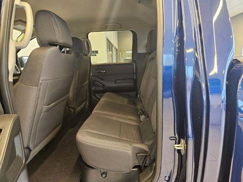 Certified 2022 Nissan Frontier SV image 27