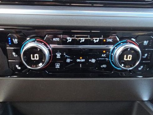 Used 2026 GMC Sierra 1500 SLT w/ SLT Premium Package image 38