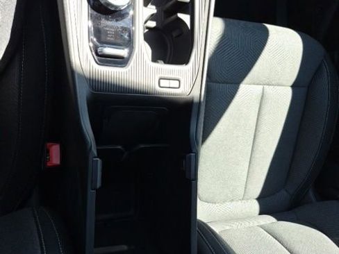 New 2026 Jeep Cherokee Limited image 19