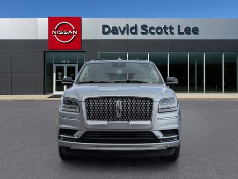Used 2021 Lincoln Navigator Reserve w/ Luxury Package image 2