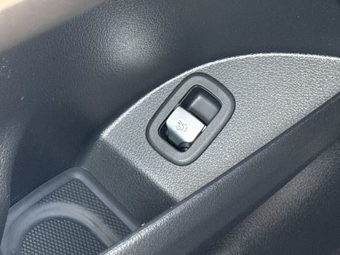 New 2026 Mercedes-Benz GLC 300 4MATIC image 17