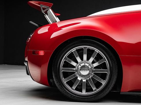 Used 2008 Bugatti Veyron AWD/4WD image 12