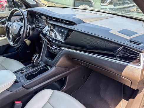 Certified 2023 Cadillac XT6 Sport image 35