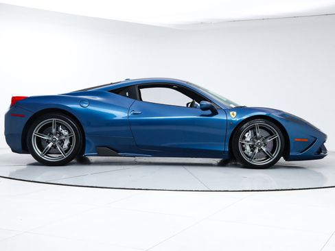 Certified 2015 Ferrari 458 Speciale Coupe image 9
