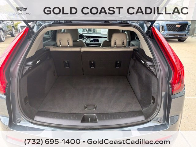 Used 2020 Cadillac XT4 Luxury w/ Cold Weather Package FWD image 11