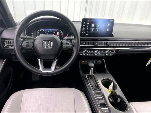 Certified 2025 Honda Civic Sport Touring image 5