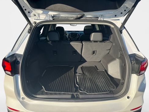 Used 2024 Chevrolet Equinox Premier AWD/4WD image 23