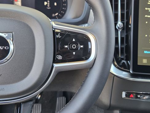 New 2026 Volvo XC90 B6 Plus w/ Protection Package Premier image 29