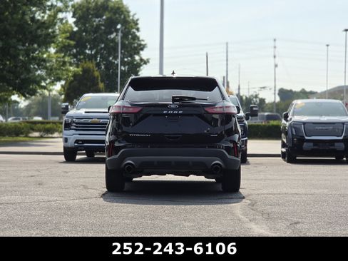 Used 2024 Ford Edge Titanium AWD/4WD image 6