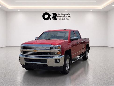 Used 2019 Chevrolet Silverado 2500 LTZ AWD/4WD image 2
