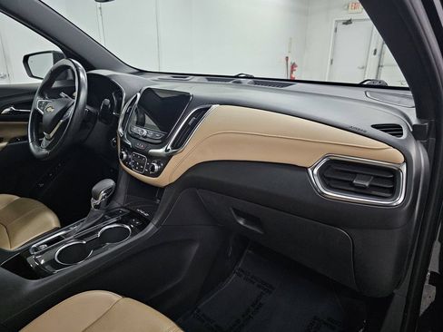 Used 2022 Chevrolet Equinox Premier AWD/4WD image 10