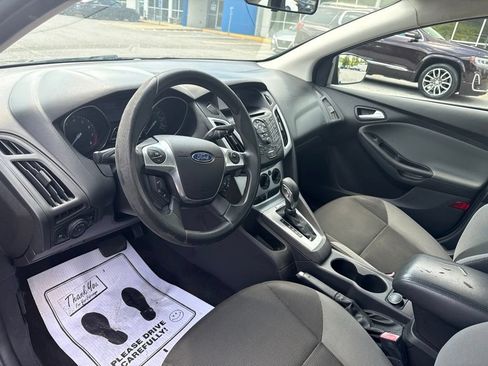 Used 2013 Ford Focus SE FWD image 17