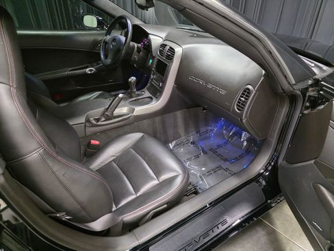 Used 2007 Chevrolet Corvette Z06 w/ Preferred Equipment Group RWD image 32