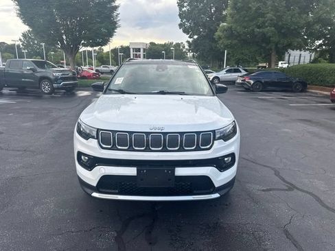 Used 2022 Jeep Compass Limited AWD/4WD image 10